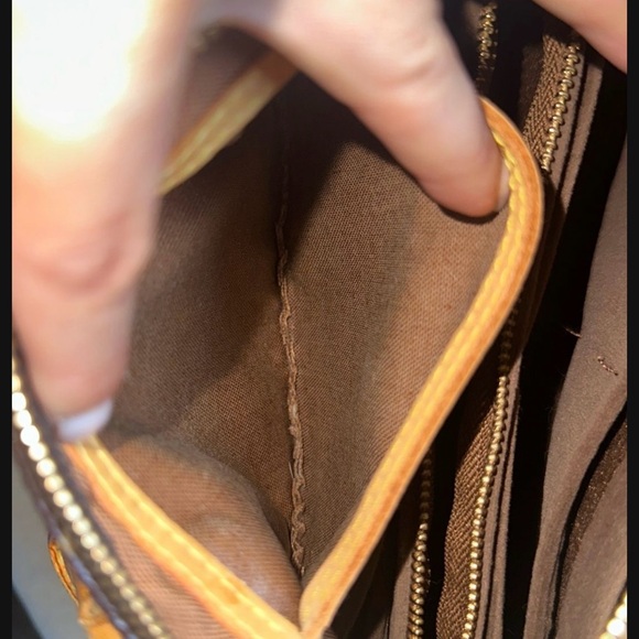 Louis Vuitton Monogram Speedy 25 - Picture 8 of 11